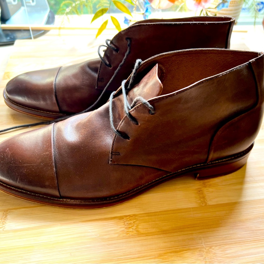 Johnston & Murphy Cap Toe Chukka Conard